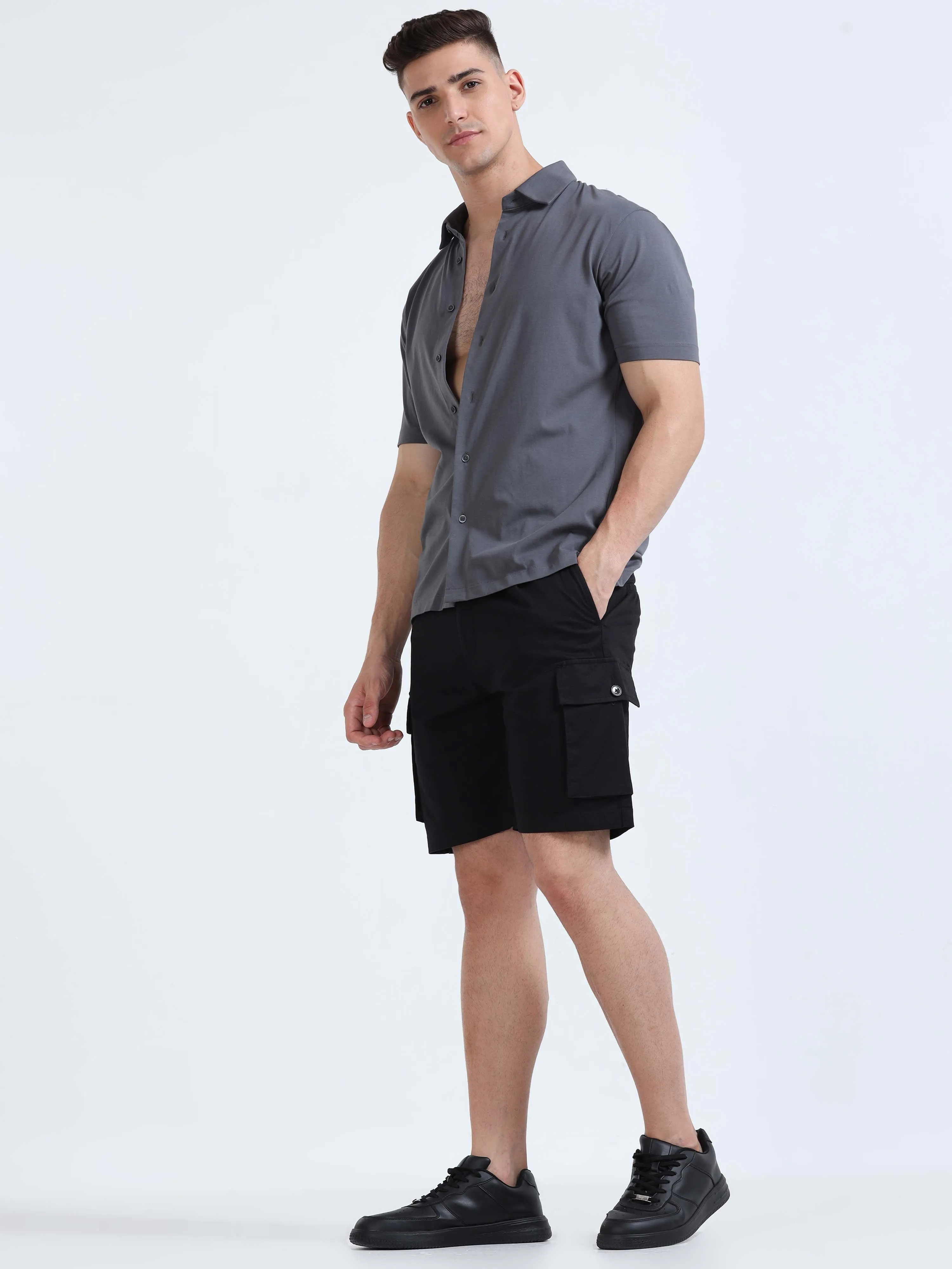 Soft Cotton Pleated Black Cargo Shorts